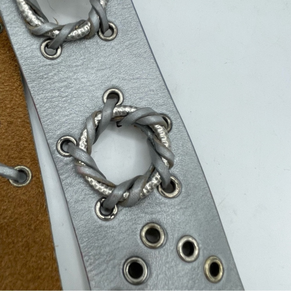 Chico’s Size small Hip Waist Belt Silver O Rings Oval Buckle Leather 2” width - Picture 2 of 7